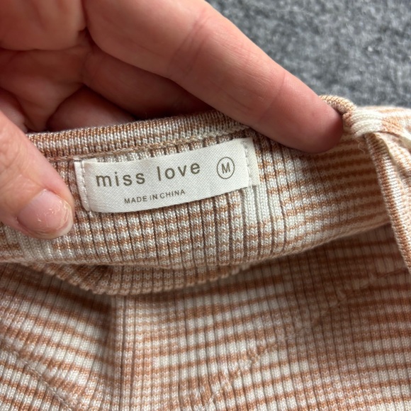 MISS LOVE Women’s Knit cami Crop Top Brown/White Knit size: Medium - Picture 5 of 7